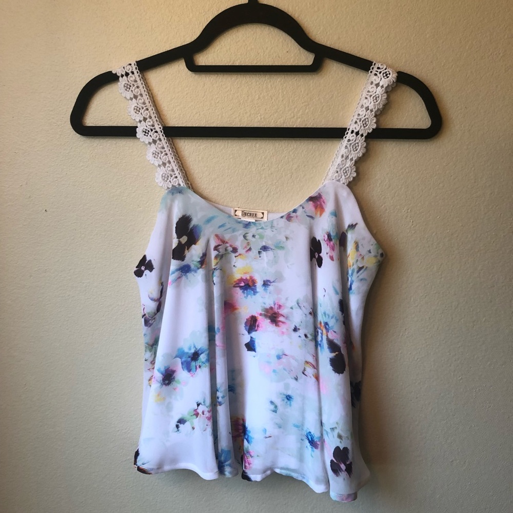 Decree White Top